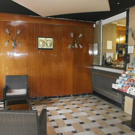 Otel Magnan 2*
